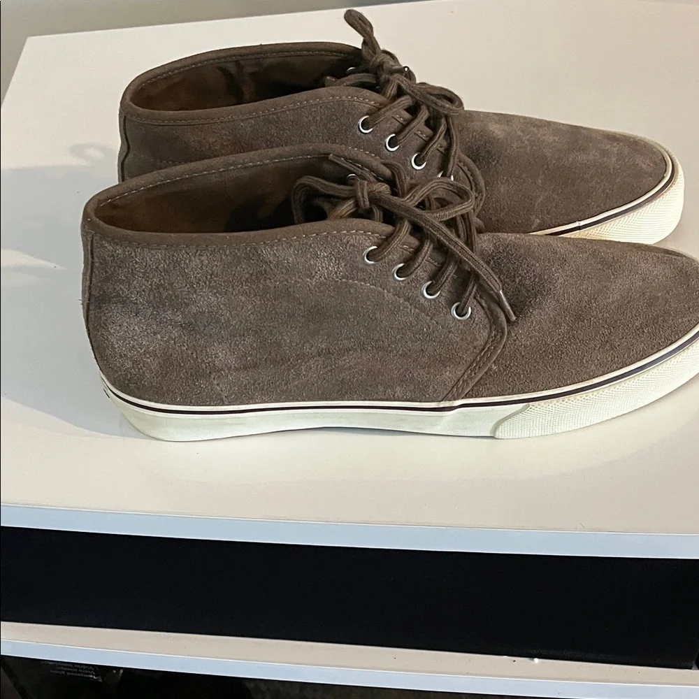 American Eagle Outfitters Suede Tan Chukka‎ Boot Sneakers Lace Up Ankle High